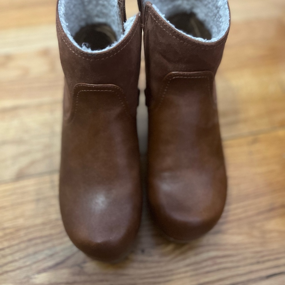 FAWN CLOG BOOTS - Picture 2 of 4